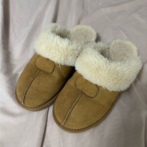 Cozy Faux Suede & Sherpa Slippers | Tan | Women’s 8.5
